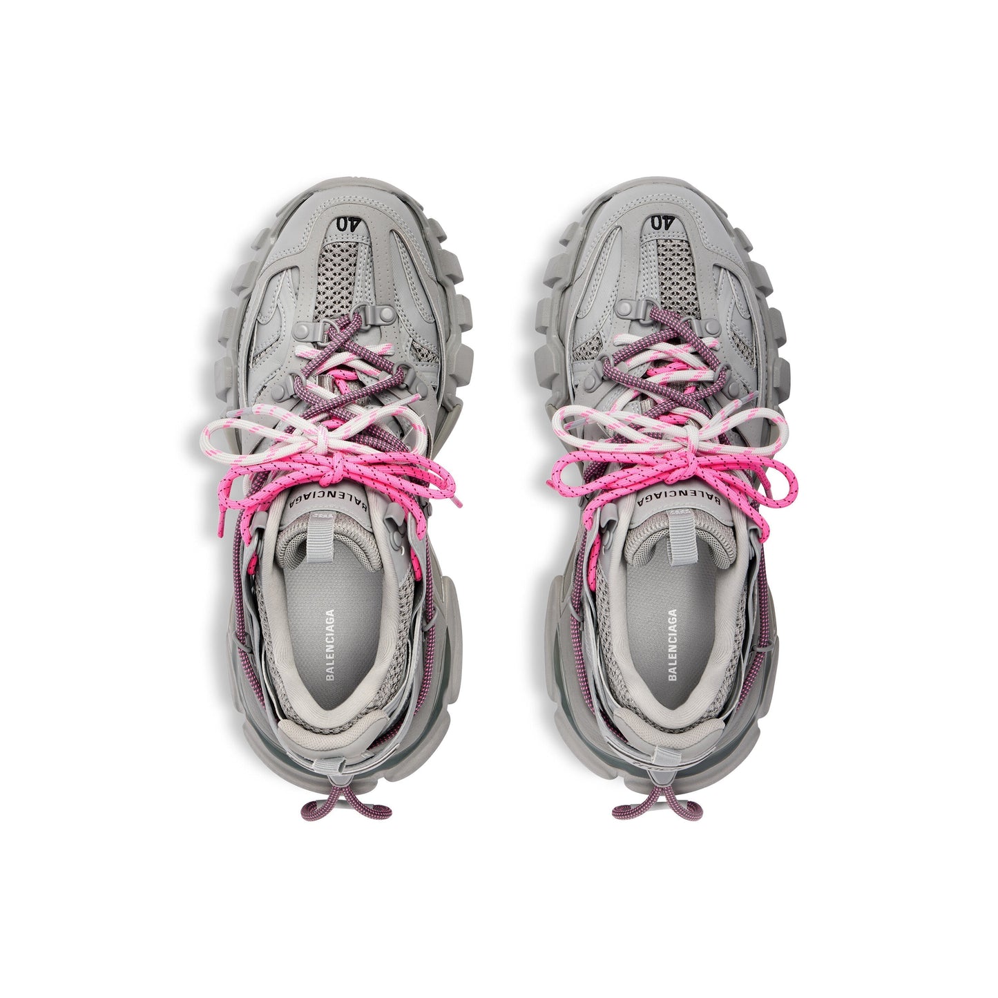 Sneakers Track